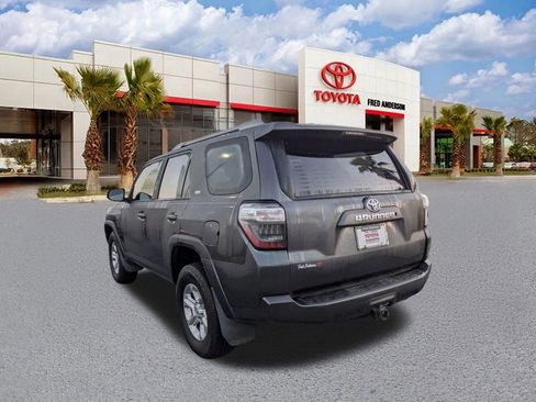 Used 2018 Toyota 4Runner SR5 image 7
