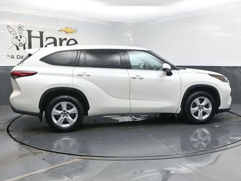 Used 2020 Toyota Highlander L image 43