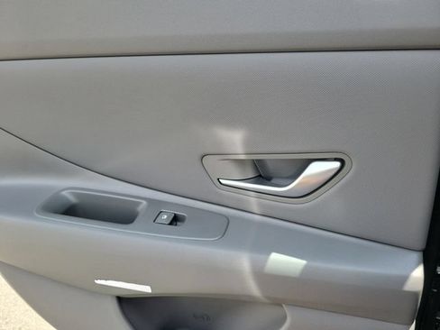 New 2026 Hyundai Elantra Sport FWD image 22
