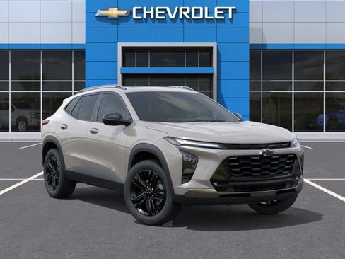 New 2026 Chevrolet Trax ACTIV w/ Sunroof Package FWD image 7