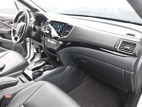 Used 2020 Honda Passport Touring image 29