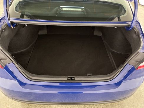 Used 2025 Toyota Camry LE FWD image 10