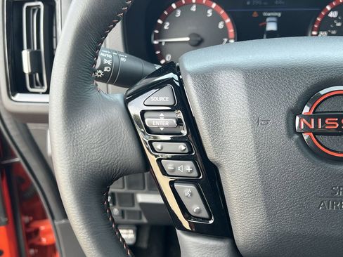 Certified 2025 Nissan Frontier Pro-X image 11