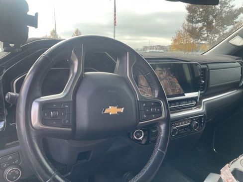 Used 2022 Chevrolet Silverado 1500 LT w/ All Star Edition Plus image 4