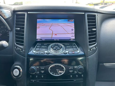 Used 2013 INFINITI FX37 AWD w/ Premium Pkg image 24