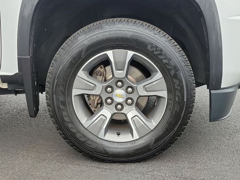Used 2015 Chevrolet Colorado Z71 AWD/4WD image 10