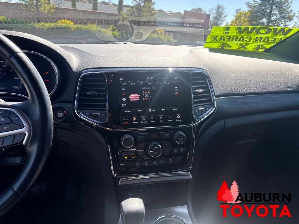 Used 2021 Jeep Grand Cherokee Laredo X AWD/4WD image 16
