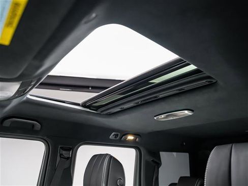 Used 2025 Mercedes-Benz G 63 AMG 4MATIC image 17