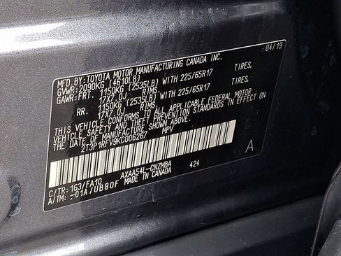 Used 2019 Toyota RAV4 XLE w/ All Weather Liner Package AWD/4WD image 32