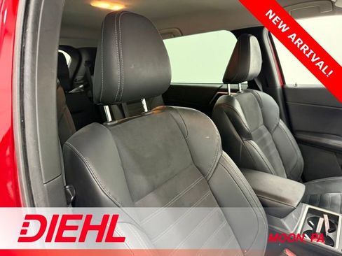 Used 2022 Mitsubishi Outlander SE image 14
