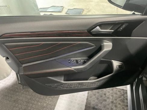 Used 2023 Volkswagen Jetta GLI Autobahn FWD image 12