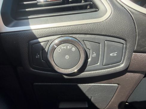 Used 2016 Ford Edge SEL w/ Equipment Group 201A AWD/4WD image 19