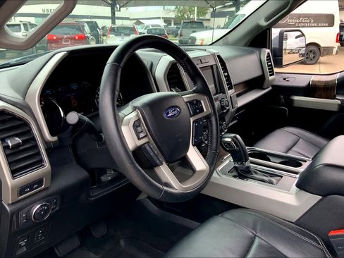 Used 2019 Ford F150 Lariat image 16