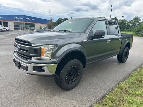 Used 2018 Ford F150 XLT w/ Equipment Group 302A Luxury AWD/4WD image 3