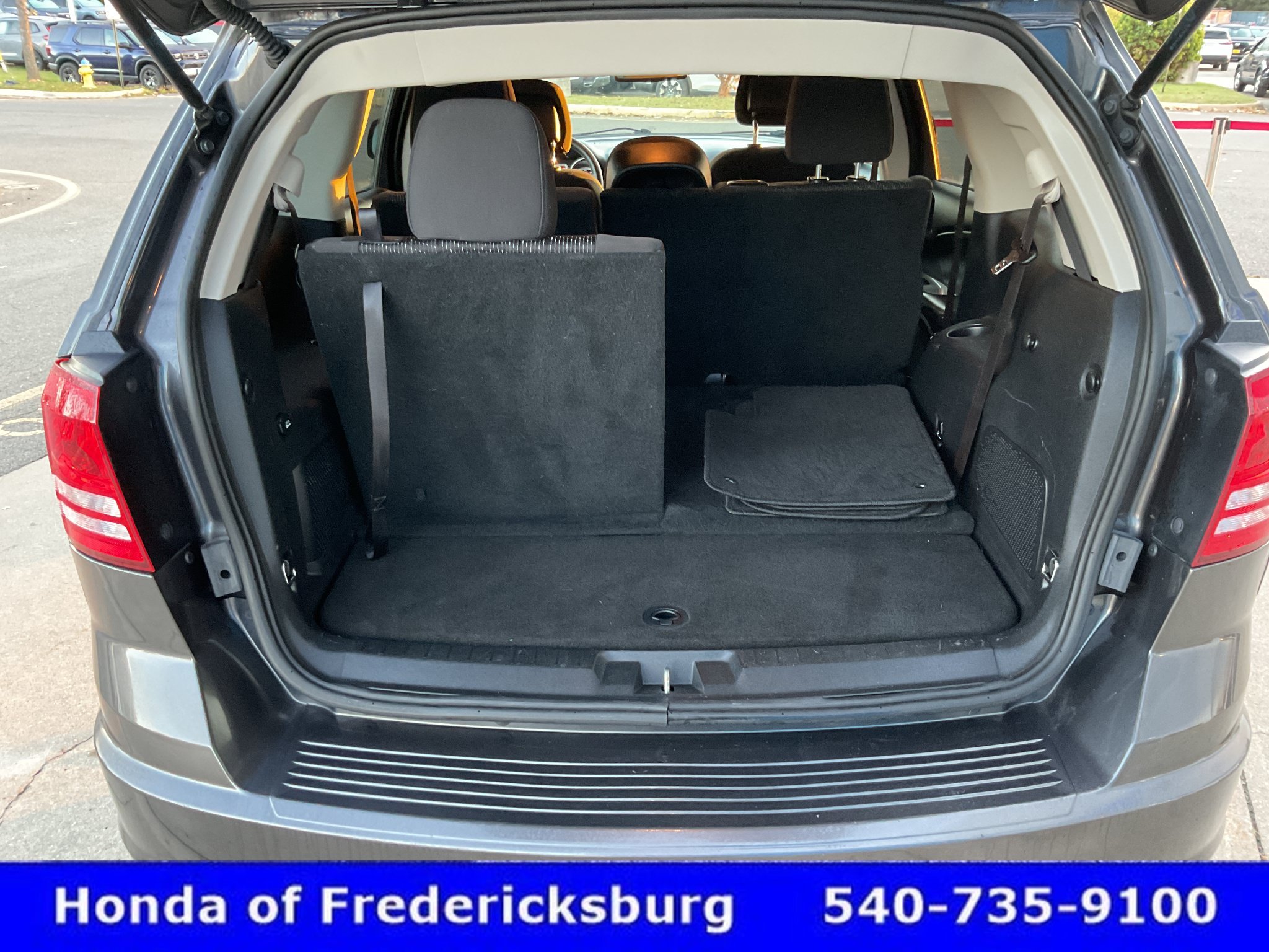 Used 2018 Dodge Journey SE FWD image 20