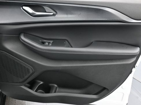 New 2026 Jeep Grand Cherokee L 4WD image 17