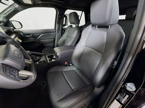 New 2026 Toyota 4Runner TRD Off-Road Premium AWD/4WD image 11