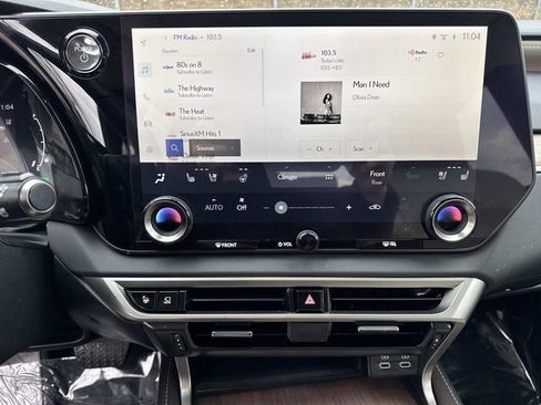 Certified 2024 Lexus RX 350 w/ Convenience Package image 24