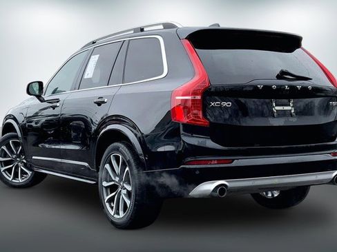 Used 2018 Volvo XC90 T5 Momentum w/ Convenience Package image 10