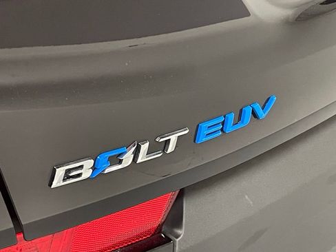 Used 2023 Chevrolet Bolt EUV LT image 7