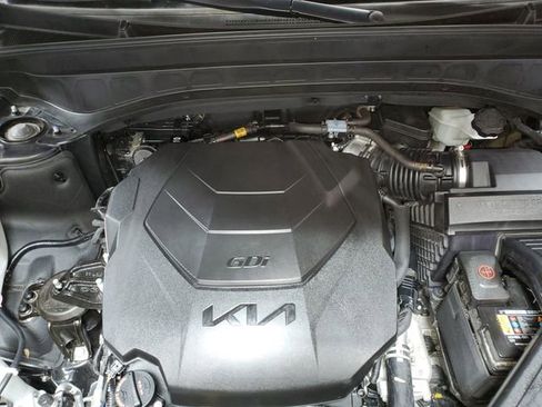 Used 2025 Kia Telluride S image 6