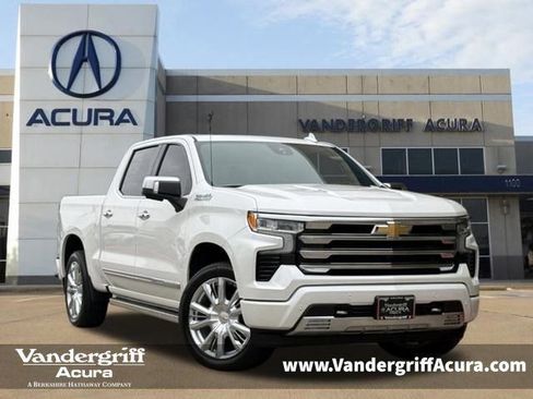 Used 2025 Chevrolet Silverado 1500 High Country AWD/4WD image 1