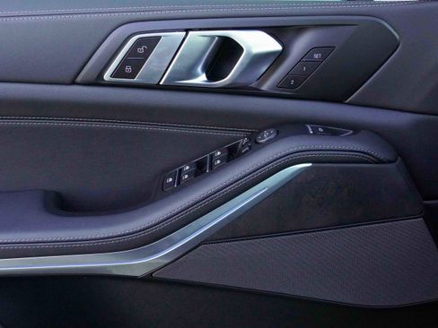 Certified 2025 BMW X5 sDrive40i w/ Premium Package image 15