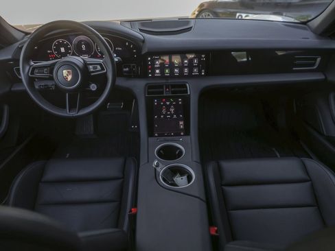 Certified 2025 Porsche Taycan image 33