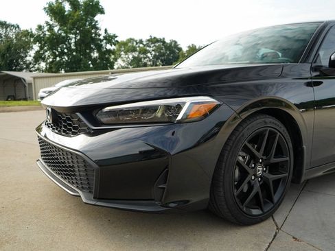 Used 2025 Honda Civic Sport image 17