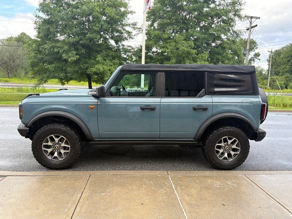 Used 2022 Ford Bronco Badlands AWD/4WD image 4