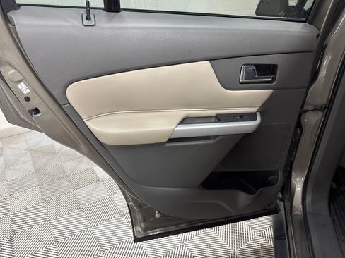Used 2013 Ford Edge SEL image 21