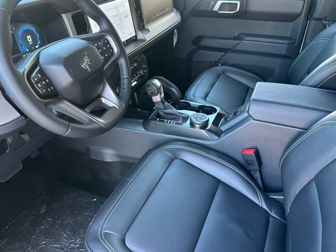 New 2026 Ford Bronco Outer Banks w/ Sasquatch Package AWD/4WD image 10