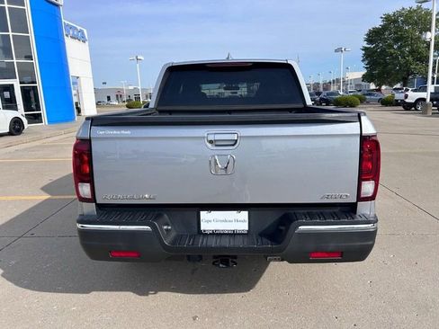 Used 2019 Honda Ridgeline Sport image 3