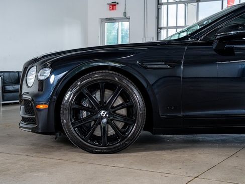 Used 2020 Bentley Flying Spur W12 image 9