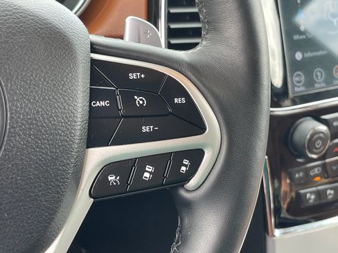 Used 2019 Jeep Grand Cherokee Summit AWD/4WD image 29