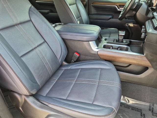Used 2024 Chevrolet Silverado 1500 High Country AWD/4WD image 28