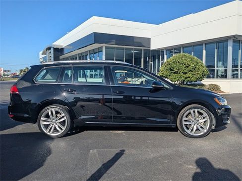 Used 2015 Volkswagen Golf TDI S image 3