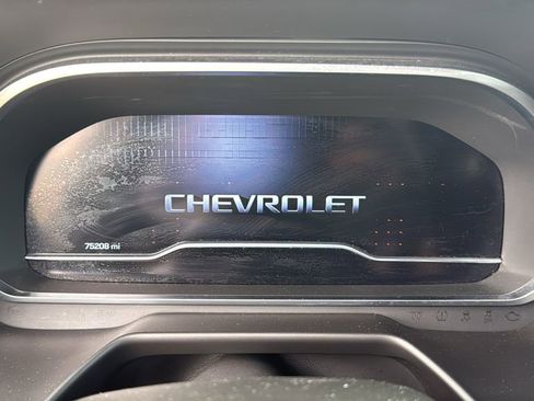 Used 2024 Chevrolet Suburban RST image 6