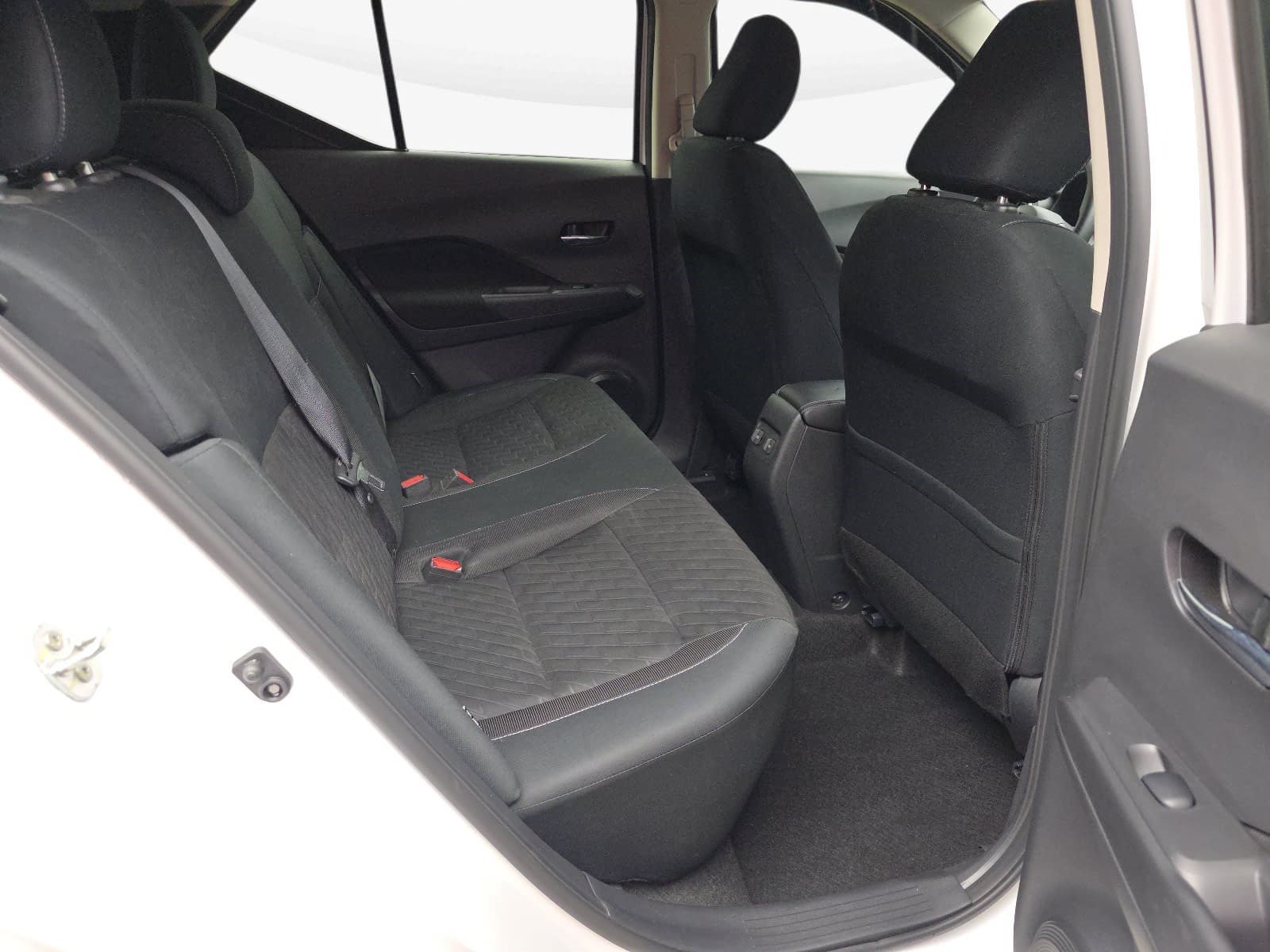 Used 2024 Nissan Kicks SV FWD image 33