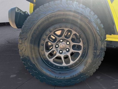 Used 2023 Jeep Wrangler Unlimited Rubicon 392 w/ Xtreme Recon 35" Tire Package AWD/4WD image 14