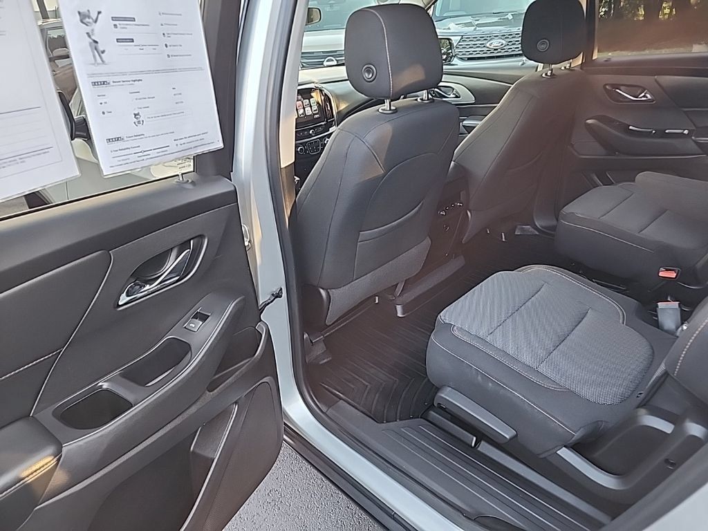 Used 2018 Chevrolet Traverse LT AWD/4WD image 32