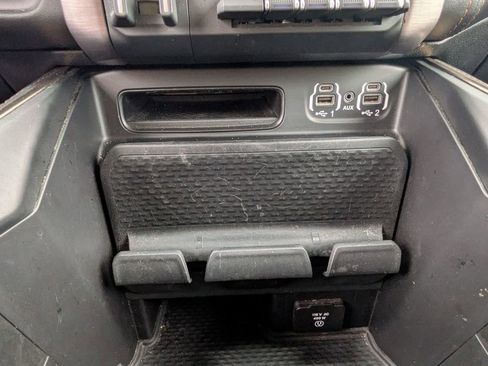 Used 2021 RAM 2500 Limited image 24