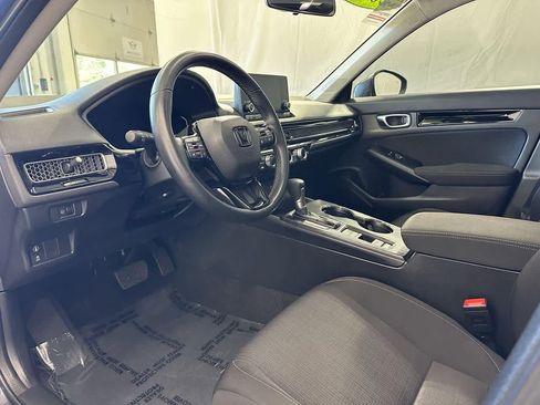Used 2023 Honda Civic EX image 10