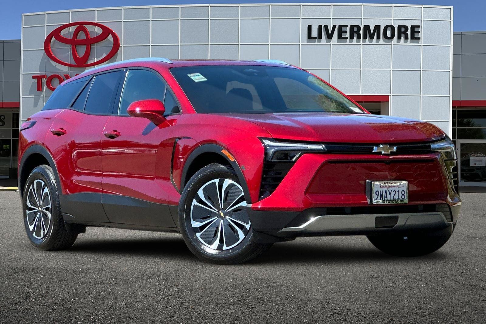 Used 2024 Chevrolet Blazer EV LT AWD/4WD image 2