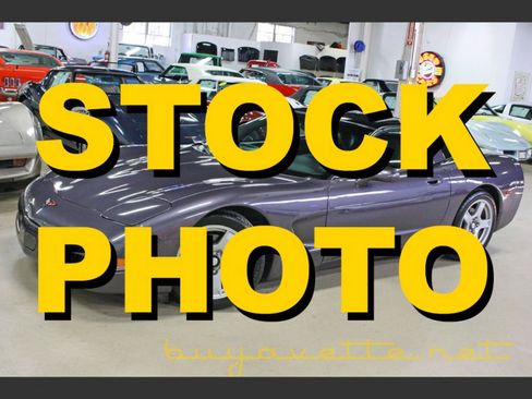 Used 1998 Chevrolet Corvette Coupe w/ Memory Pkg RWD image 1