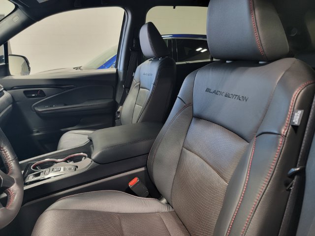 Certified 2025 Honda Passport Black Edition image 12