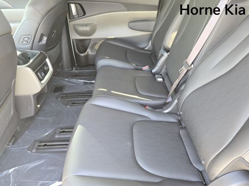 New 2026 Kia Carnival SX image 16