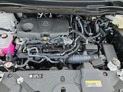Used 2026 Toyota Sienna XLE FWD image 24