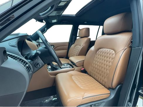 Used 2022 INFINITI QX80 Sensory w/ Cargo Package image 18