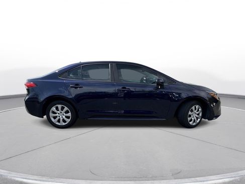 Used 2021 Toyota Corolla LE image 4